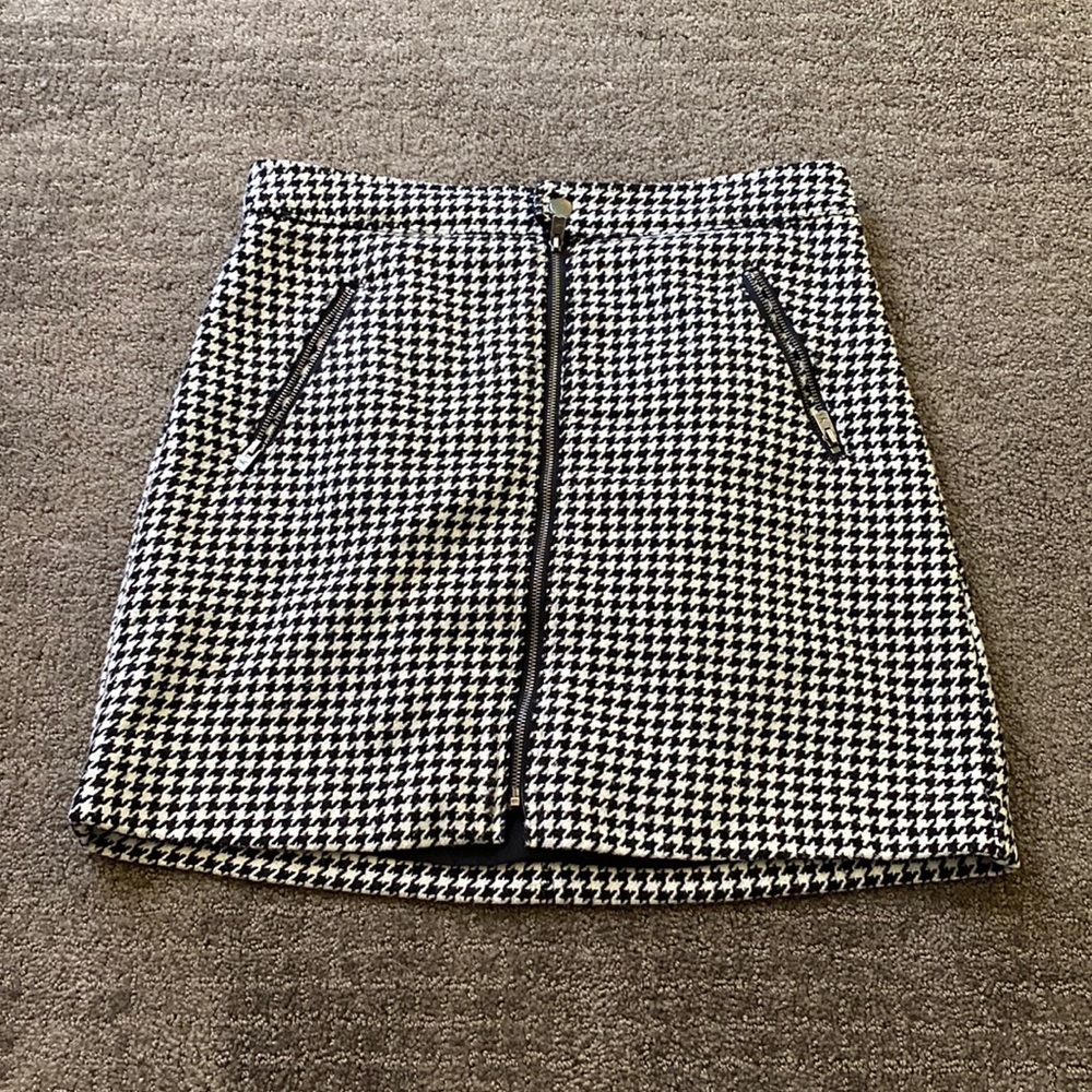Womens L Checker Board Skirt